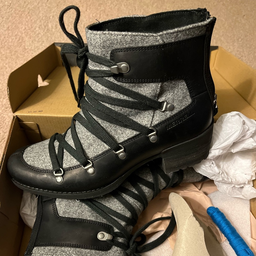 Womens winter boot.  Grey wool and black manmade material by Merell.  New in box